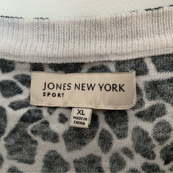 ⭐️NWT Jones New York Sport Cropped Cotton Cardigan w/Giraffe Print size XL - Picture 4 of 11